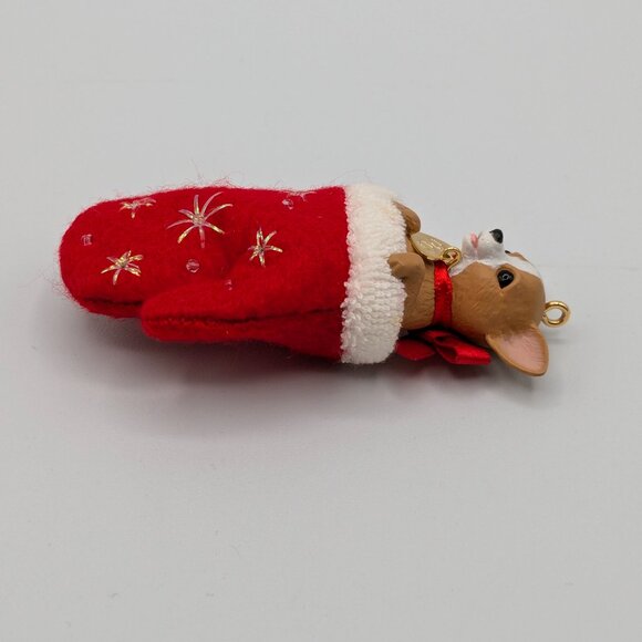 Hallmark Keepsake Puppy Love Christmas Tree Ornament 2006, 16th in Series - Picture 5 of 10